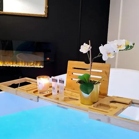 4 Bedrooms, Luxury 5 Minutes From The Colosseum Jacuzzi