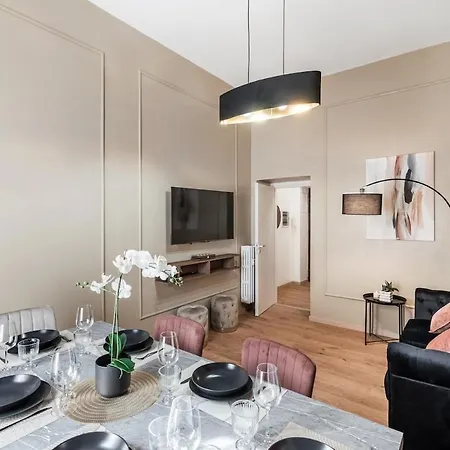 Lejlighed 4 Bedrooms, Luxury 5 Minutes From The Colosseum Jacuzzi Rom