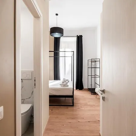 4 Bedrooms, Luxury 5 Minutes From The Colosseum Jacuzzi