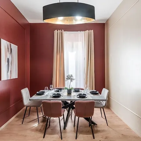 4 Bedrooms, Luxury 5 Minutes From The Colosseum Jacuzzi *