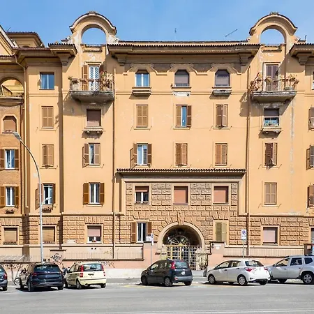 4 Bedrooms, Luxury 5 Minutes From The Colosseum Jacuzzi Rom