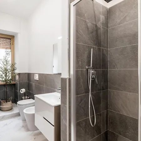 4 Bedrooms, Luxury 5 Minutes From The Colosseum Jacuzzi Lejlighed *